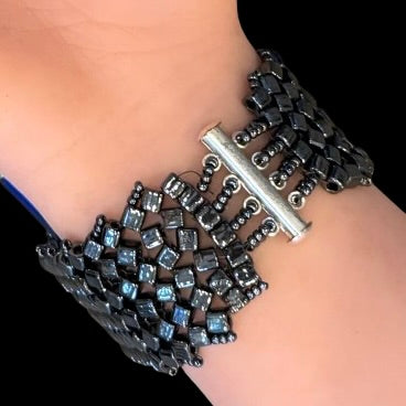 Harlequin Cuff - Graphite Glow