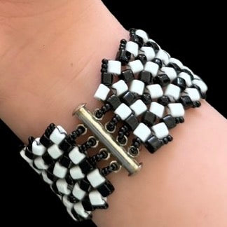 Harlequin Cuff - Domino