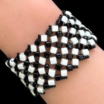 Harlequin Cuff - Domino