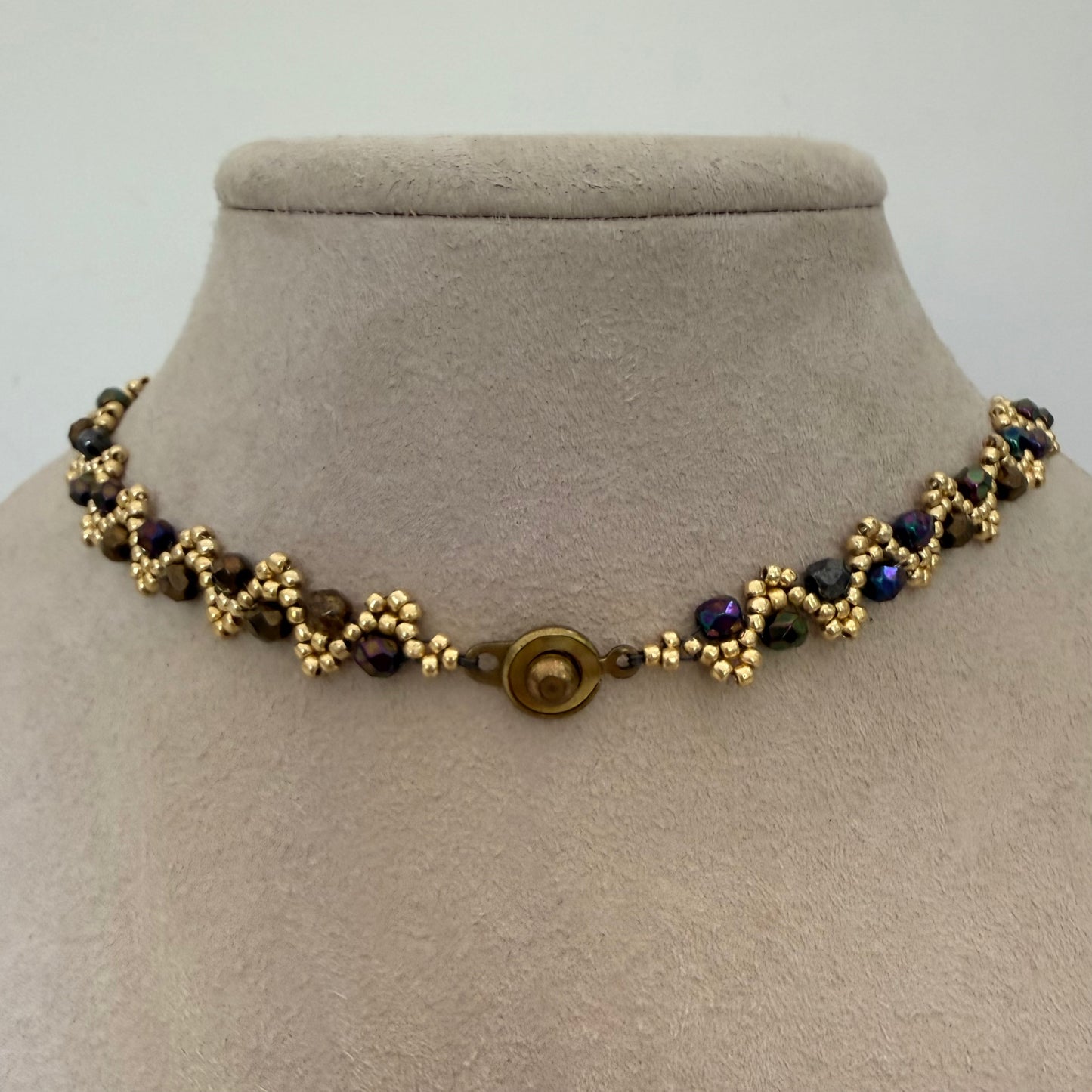 Rosette - Gemstone