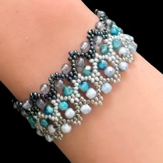 Mosaic Lace Cuff - Seafoam